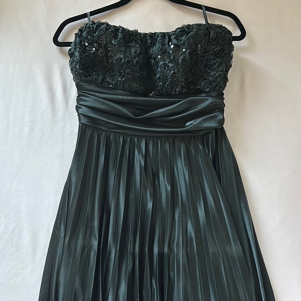 Speechless Dark Green Strapless Wedding Dress